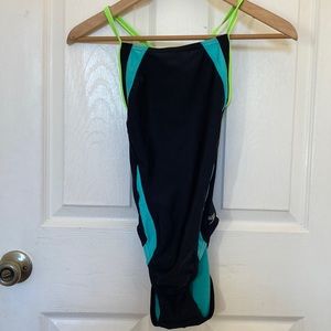 Speedo bathing suit size 8/34